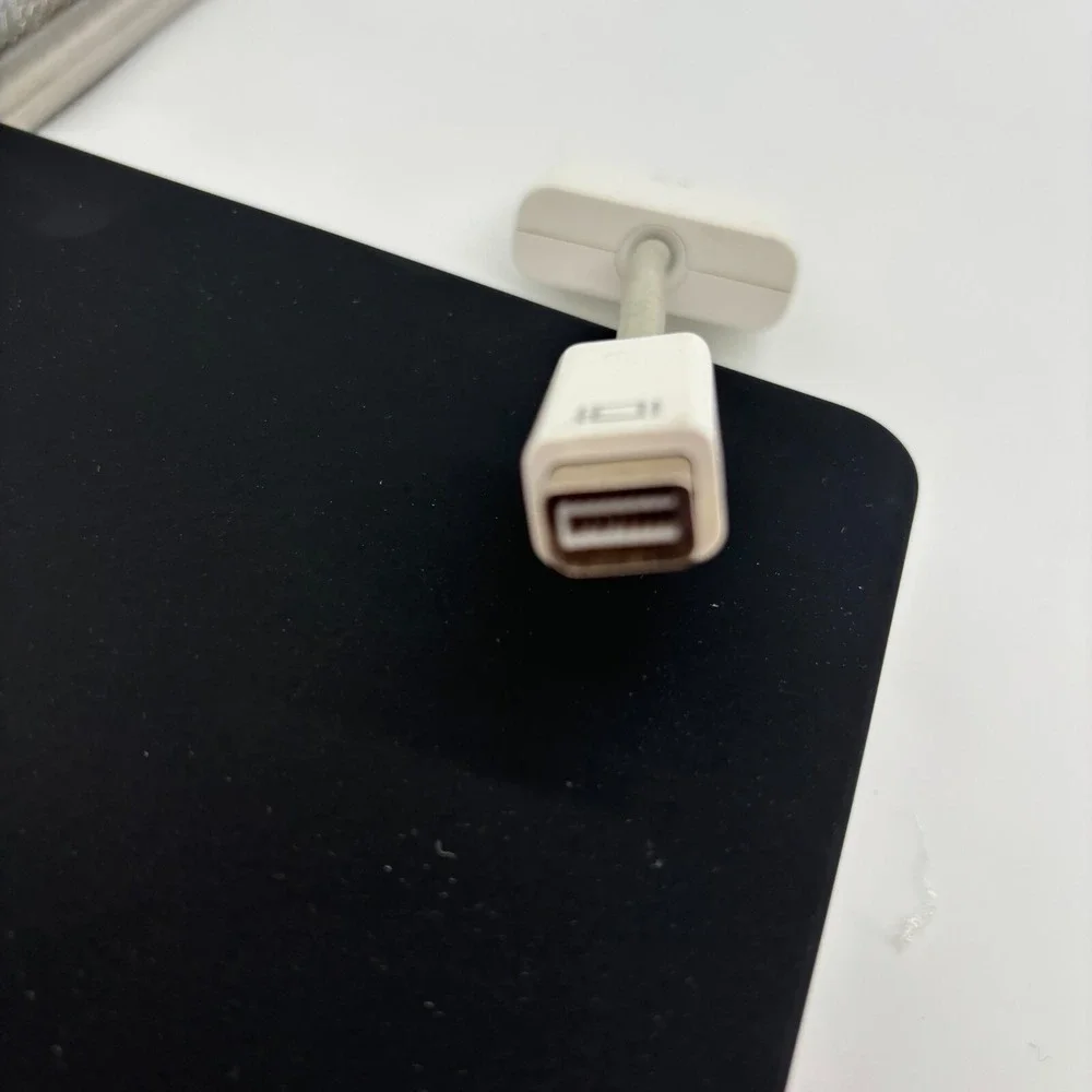 Apple MB570LLB Mini DisplayPort to‎ DVI Adapter - White